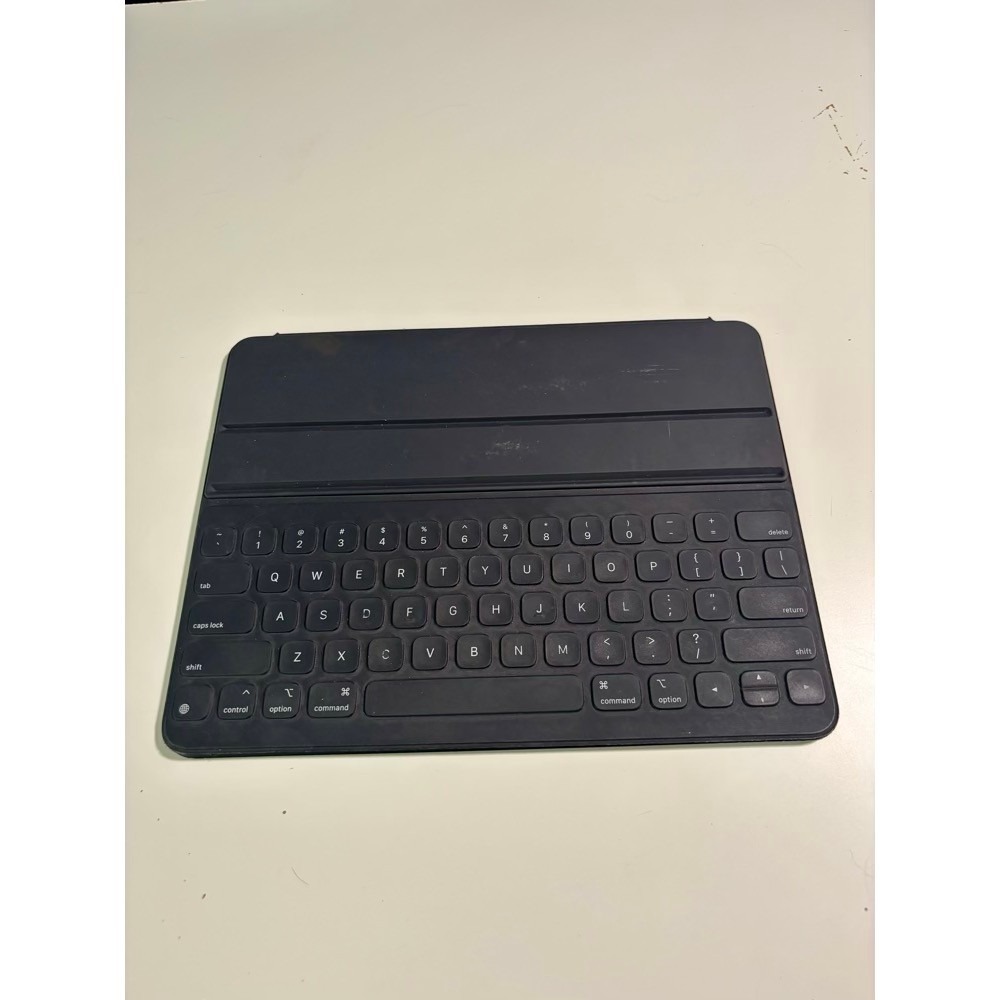 Apple Smart Keyboard Folio iPad Pro 11 Air 4/5 Black Magnetic Case A2038